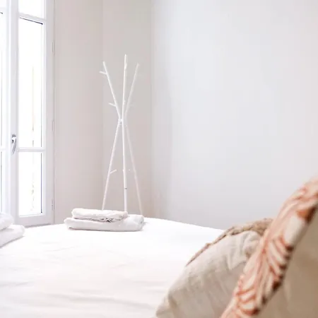 Adele, Bow-window Vue - Appt 02 * מרס-לה-באן