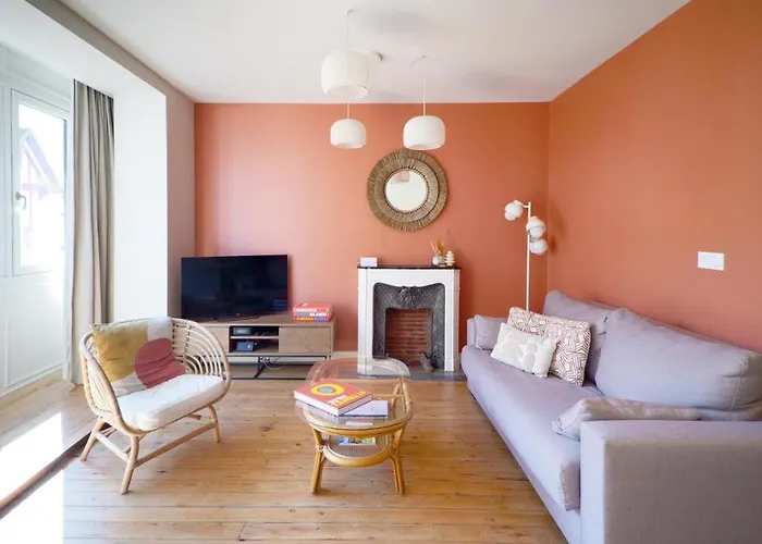 Adele, Bow-window Vue - Appt 02